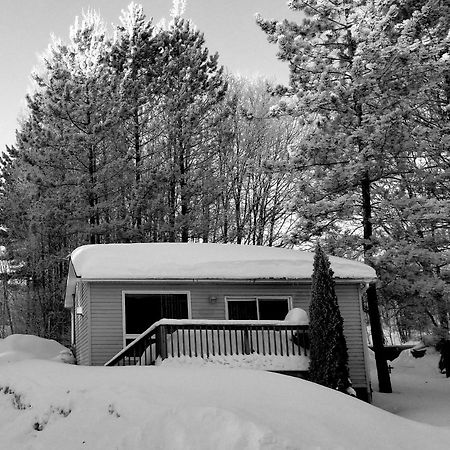 Oakview Lodge & Marina Algonquin Highlands Ngoại thất bức ảnh