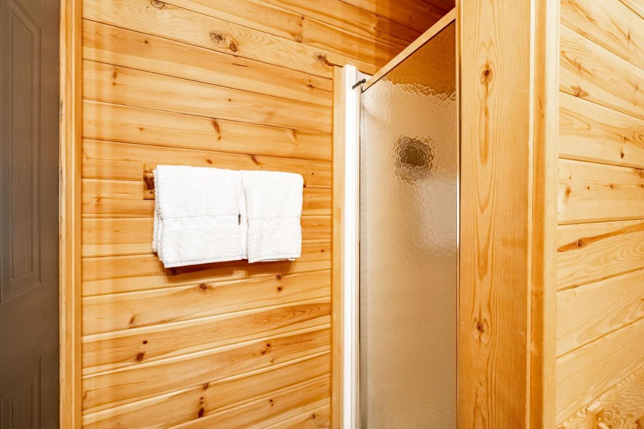Oakview Lodge & Marina Algonquin Highlands Ngoại thất bức ảnh
