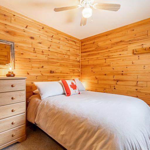 Oakview Lodge & Marina Algonquin Highlands Ngoại thất bức ảnh