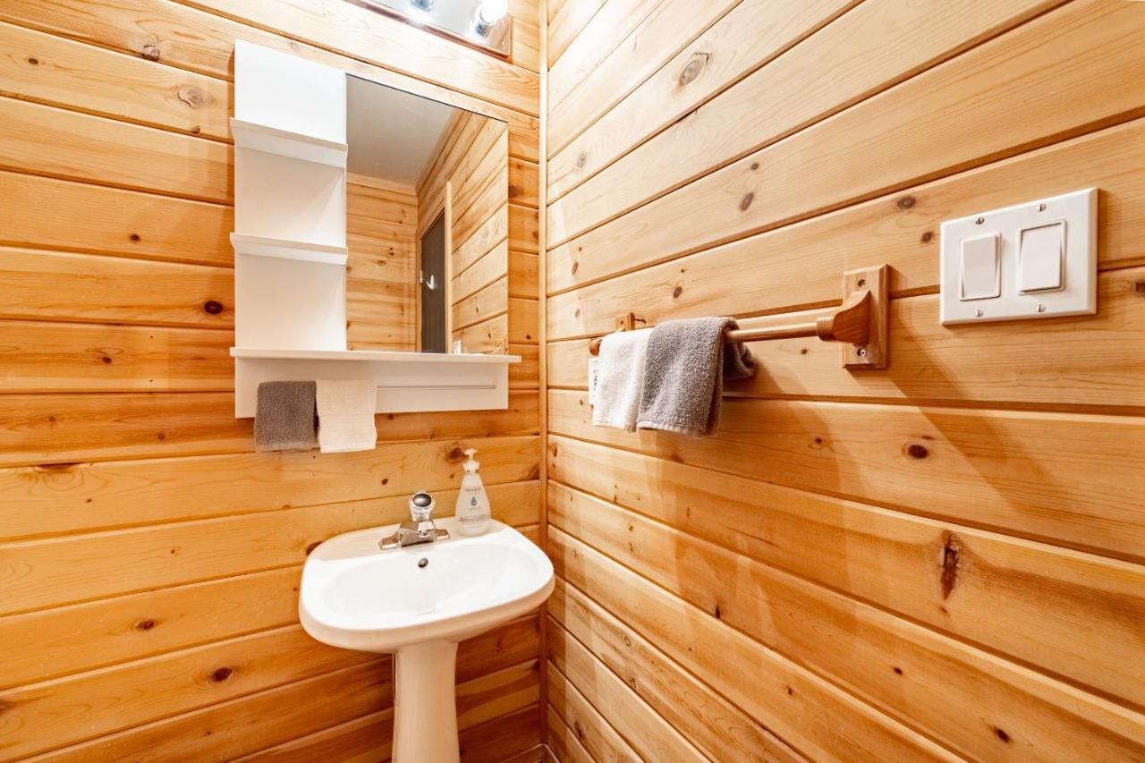 Oakview Lodge & Marina Algonquin Highlands Ngoại thất bức ảnh