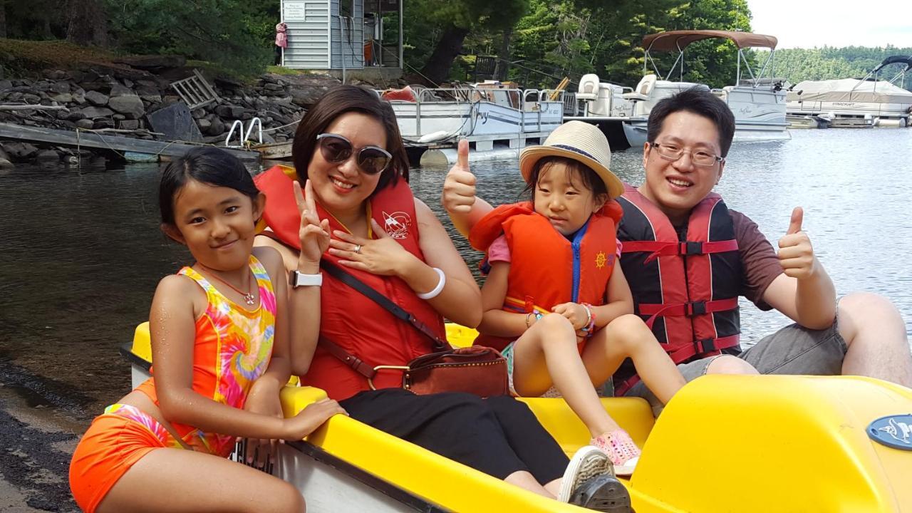 Oakview Lodge & Marina Algonquin Highlands Ngoại thất bức ảnh